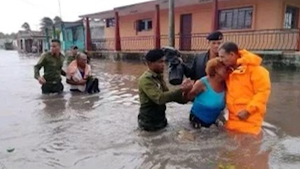 Arkansans riding out Hurricane Ian in Florida and Cuba - Vimarsana News