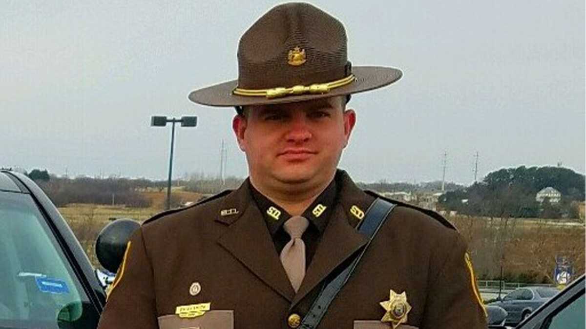Maine deputy sheriff faces domestic violence charge involving gun
