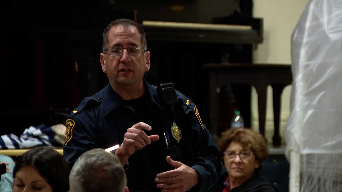 Bloomfield residents express crime concerns to Pittsburgh police