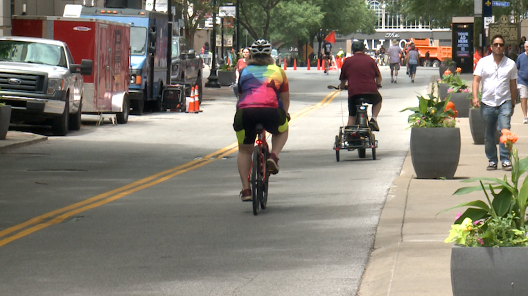 CycLOUvia returns to downtown Louisville promoting a healthy lifestyle ...