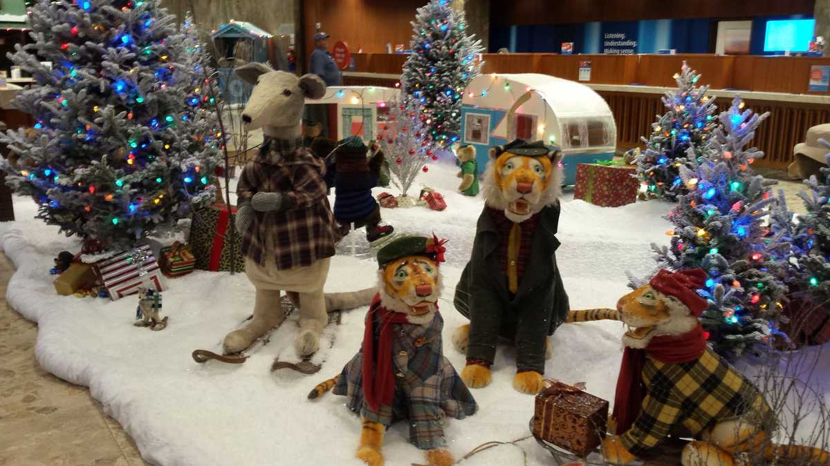 BMO Harris Bank staffers create massive holiday display