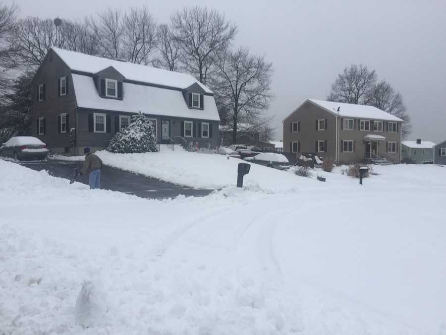 Images Winter storm blankets New Hampshire with snow