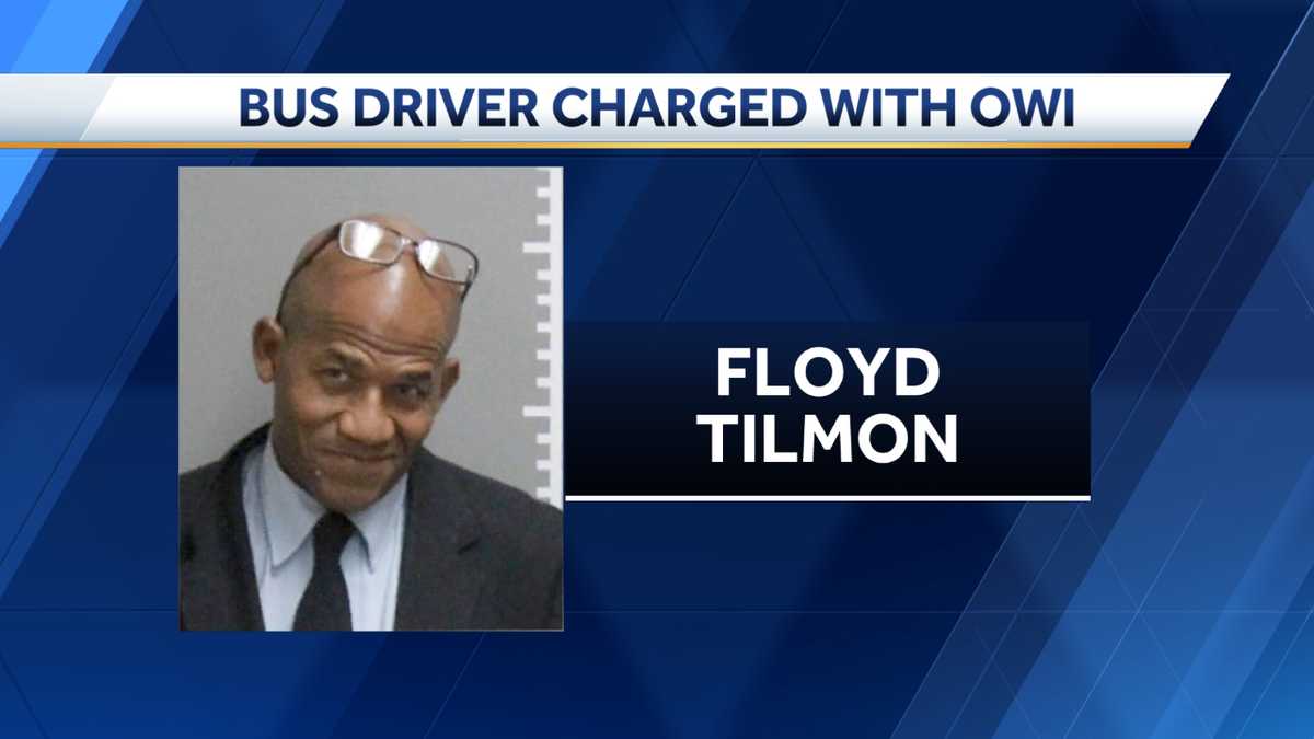 Iowa bus driver charged after driving erratically