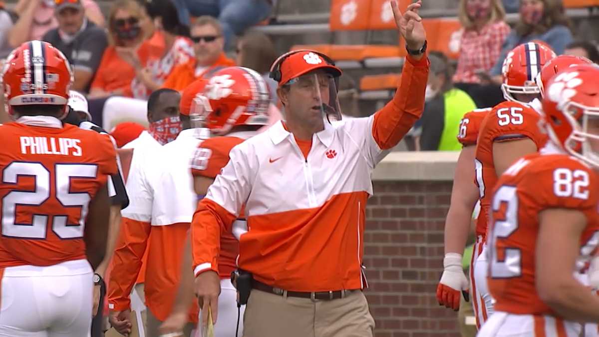 No. 1 Clemson explodes with record-setting first half