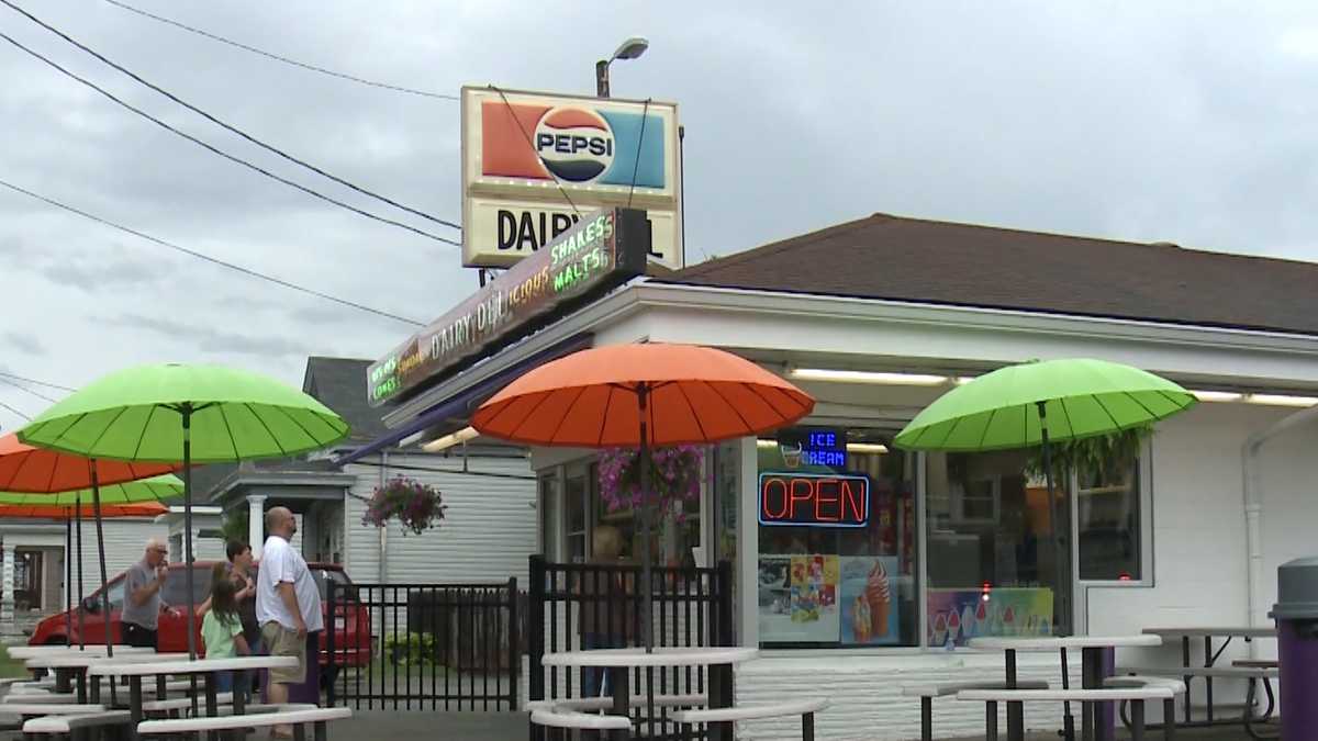 Dairy Del in Louisville reopens next month, and it's bringing back the walkup window