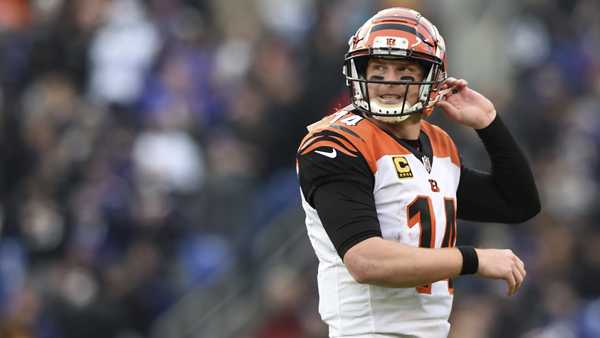 Andy Dalton signs one-year deal with Saints - Sports Illustrated