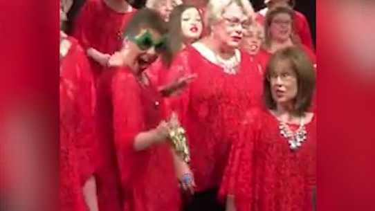 Oklahoma woman spreads Christmas cheer with viral 'Jingle Bells' dance
