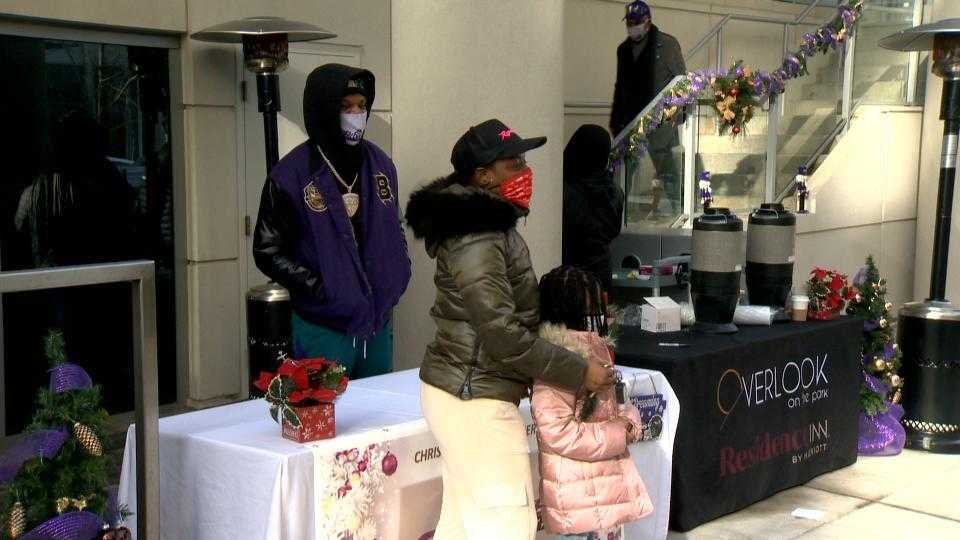 The Caw: Lamar Jackson Loves Seeing Kids Get His Jersey for Christmas