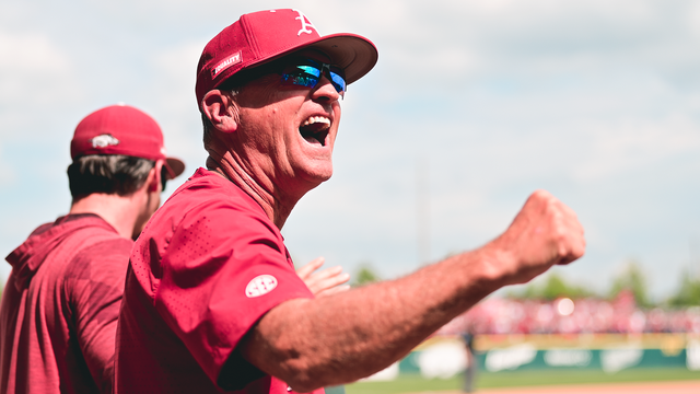 Dave Van Horn named SEC Coach of the Year - Vimarsana News