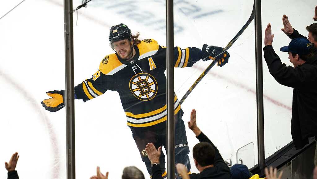 Bruins name David Pastrnak team captain ahead of season start