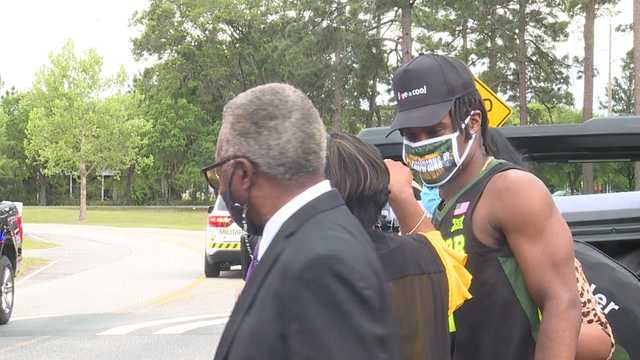 Hero's welcome in Hinesville for NCAA champion Davion Mitchell - Vimarsana News