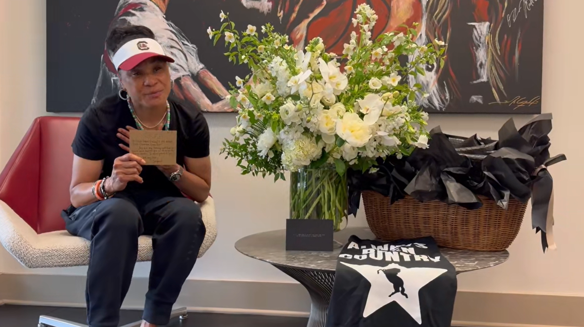 'We're honored': Gamecocks coach Dawn Staley gets queen-worthy gifts from Beyoncé