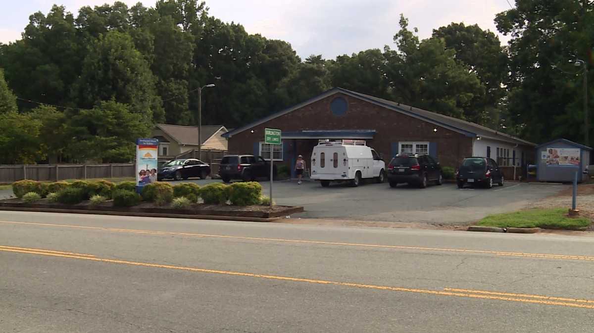 Health department finds 'many fleas' after inspecting Burlington day care