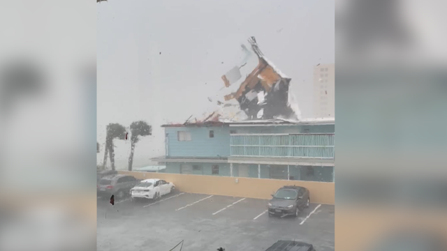 Hurricane Ian impact: High winds tear roof off Florida building - Vimarsana News