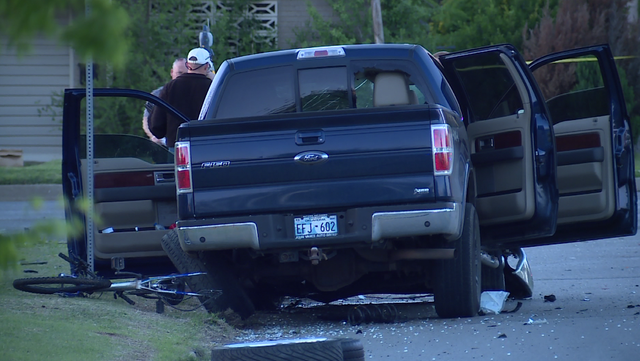 Woman 8 Year Old Daughter Killed After Pursuit Ends In Crash Police Say