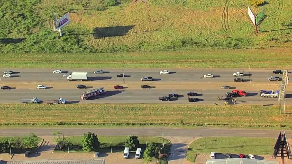 Eastbound I-40 in OKC closed due to deadly crash