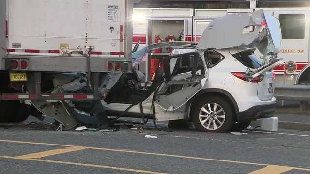 Driver killed in Foxborough crash involving tractor-trailer, police say - Vimarsana News
