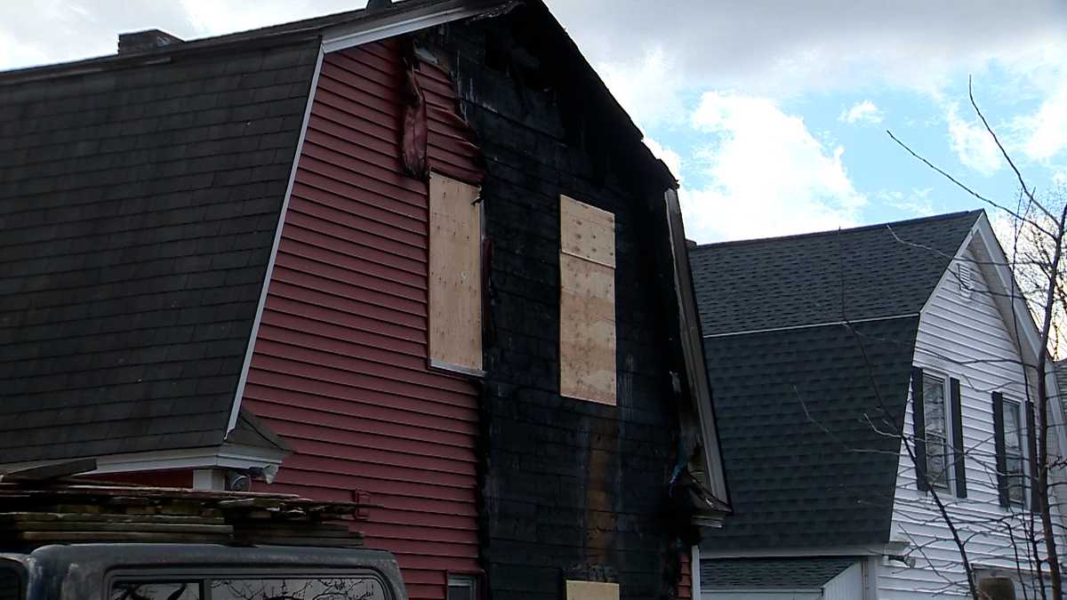 Man killed, second person injured by Lowell house fire, DFS says