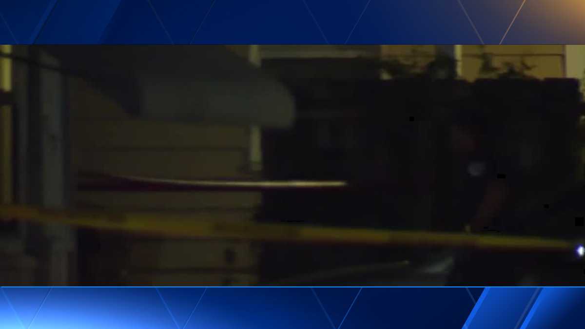 Search for gunman in deadly West Palm Beach shooting