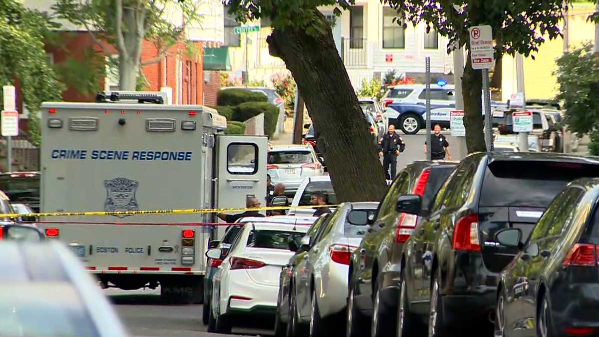 2 killed in Boston triple shooting, including Marine veteran