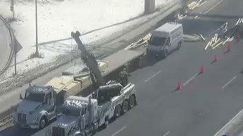 Right three lanes reopen near I-43 northbound at National Avenue