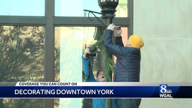 Volunteers decorate the streets of Downtown York - Vimarsana News