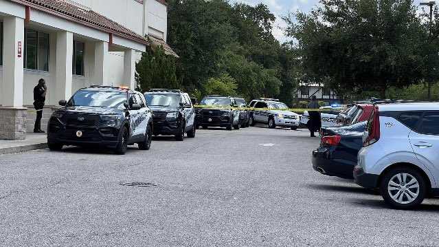 Suspect still missing: Woman found dead outside DeLand Walgreens - Vimarsana News