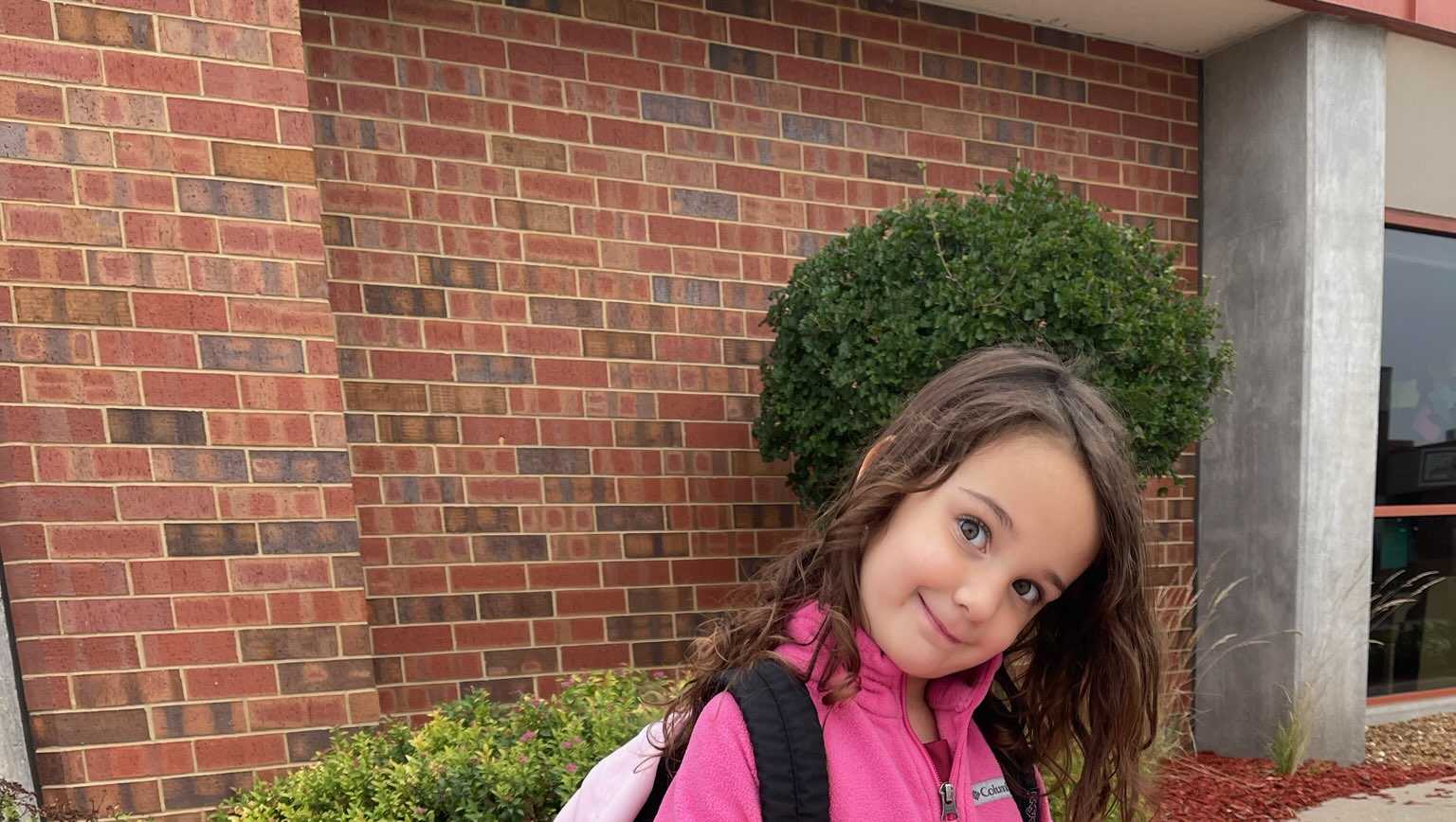 Family, friends ask people to send birthday cards to 4-year-old girl with terminal cancer - Vimarsana News