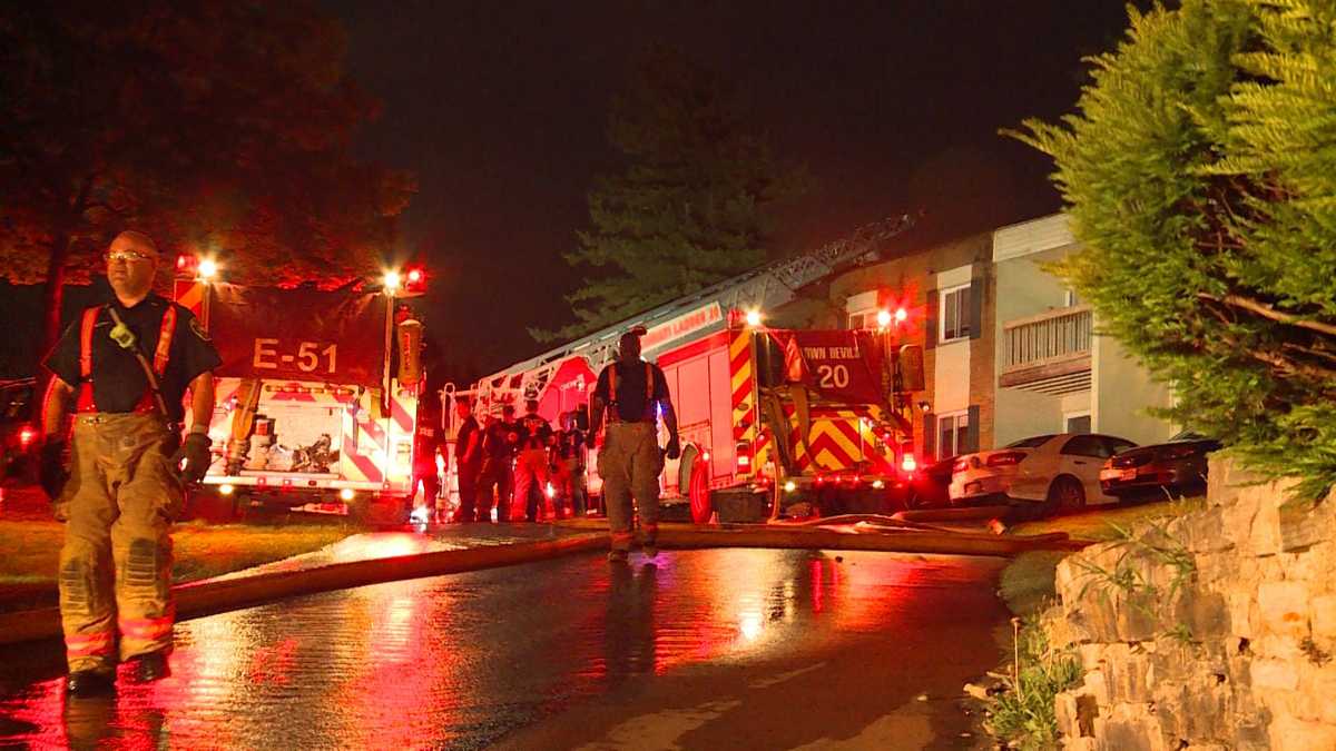 Man dead, 2 children critically injured in apartment fire