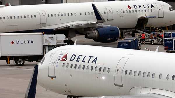 How Louisville's top airlines rank for delays and more