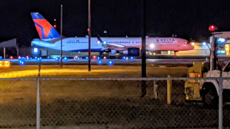 Boston flight heading to Los Angeles makes emergency landing in Syracuse
