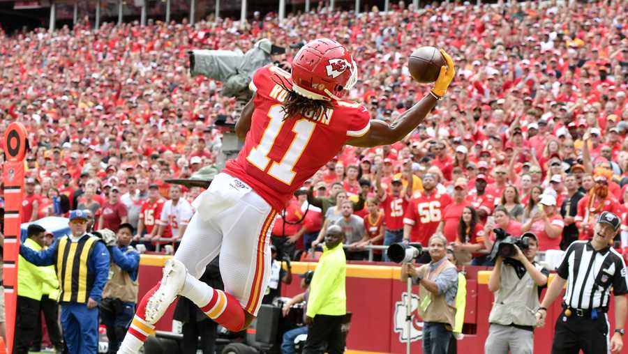 Photo Gallery: Kansas City Chiefs receiver Demarcus Robinson