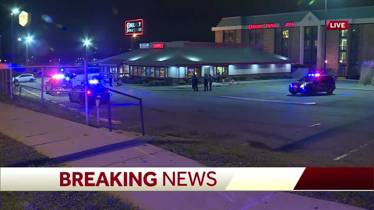 KCPD investigates shooting Thursday in Denny's parking lot