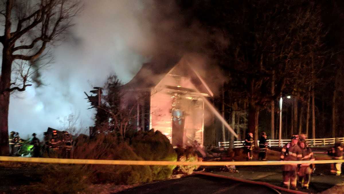 Fire rips through church in Denton