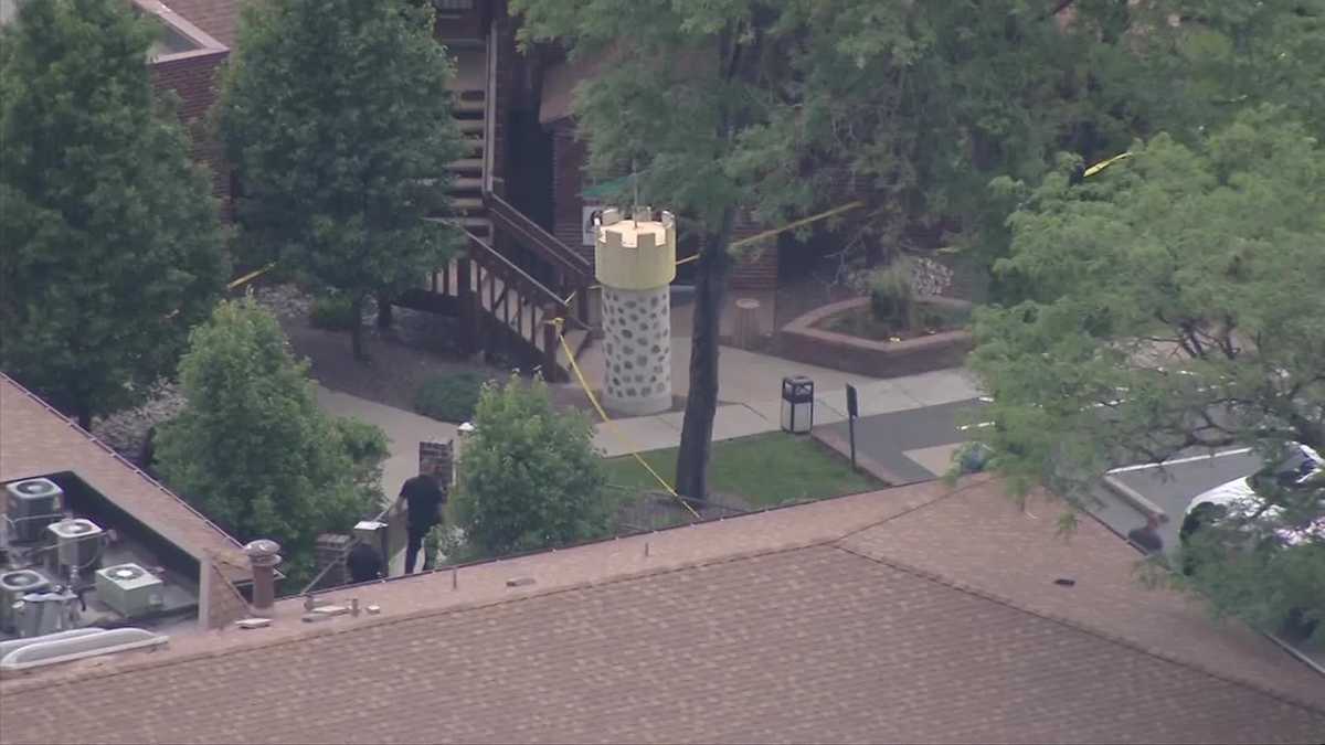 Suspect in custody after 2 adults, 2 children shot outside Colorado