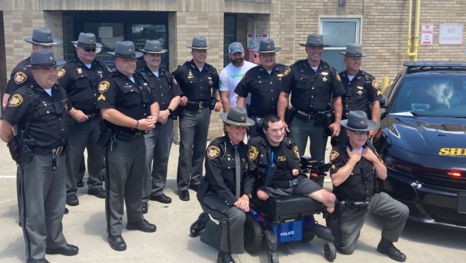 Hamilton County deputies honor longtime law enforcement supporter