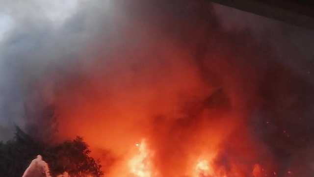 Firefighters battle large blaze in Derry Borough - Vimarsana News