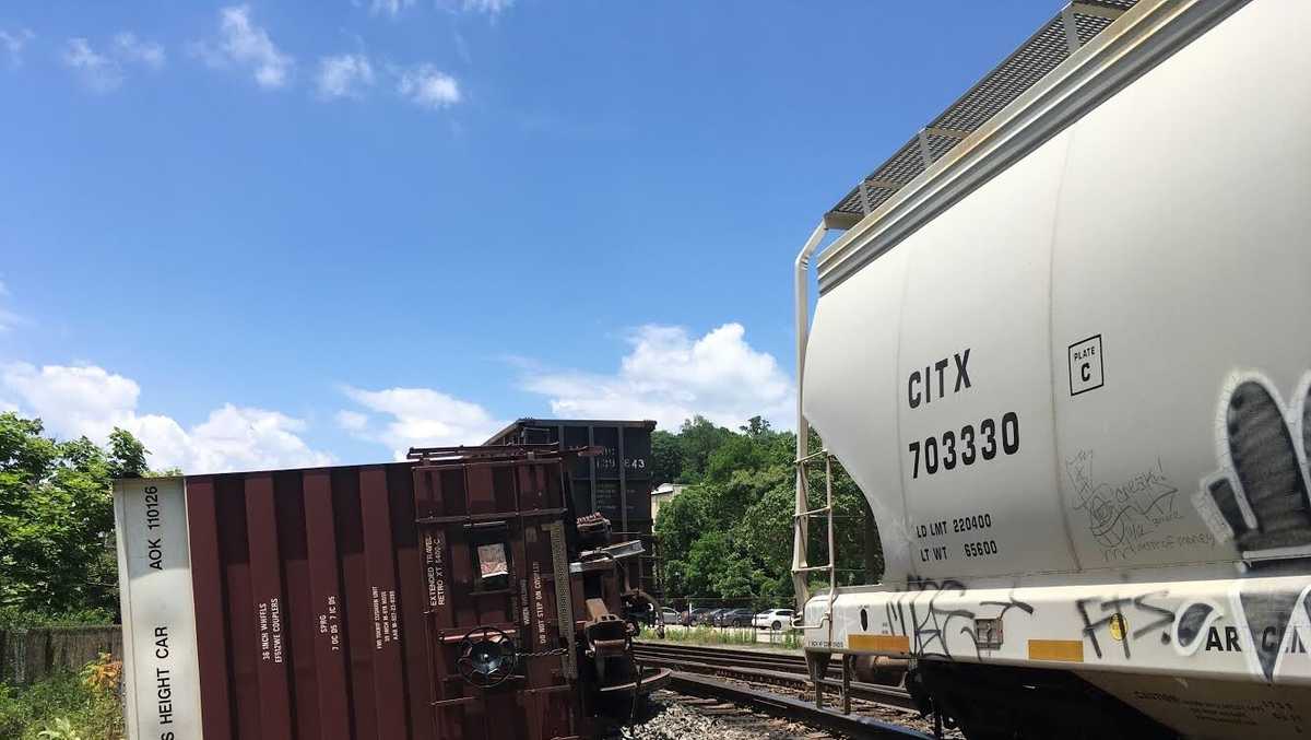 Train derailment blocks Asheville intersection