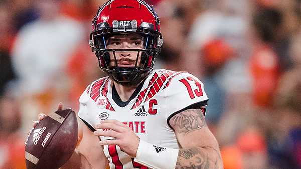 Predicting where Devin Leary and top transfer portal quarterbacks