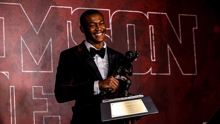 Pyg2nnwildblim https www wvtm13 com article alabamas devonta smith wins 2020 heisman trophy 35133551