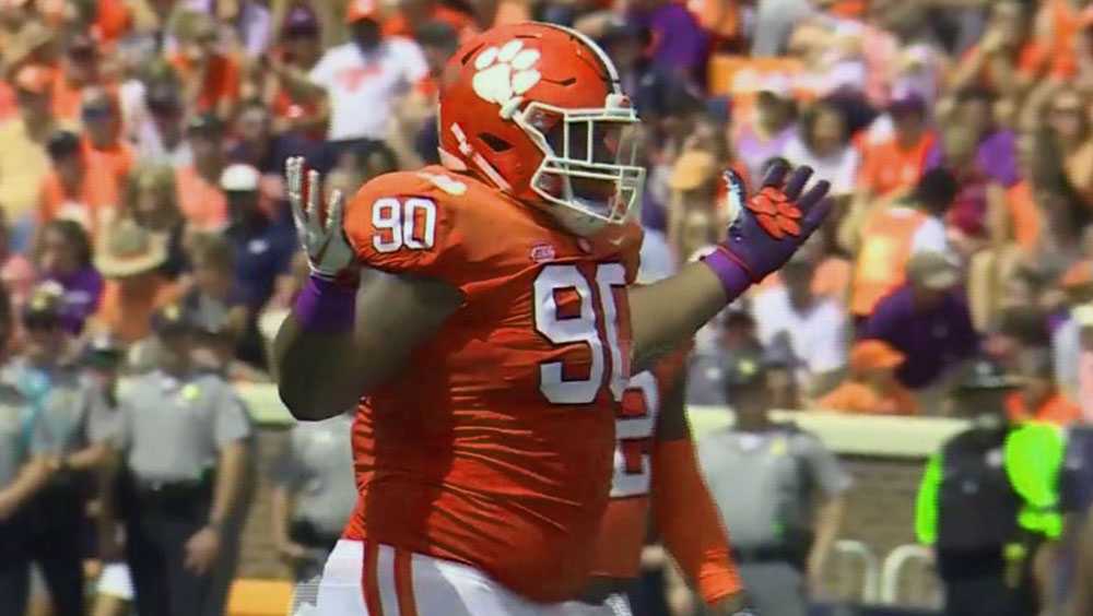 Clemson tight end returns from one-year suspension for banned