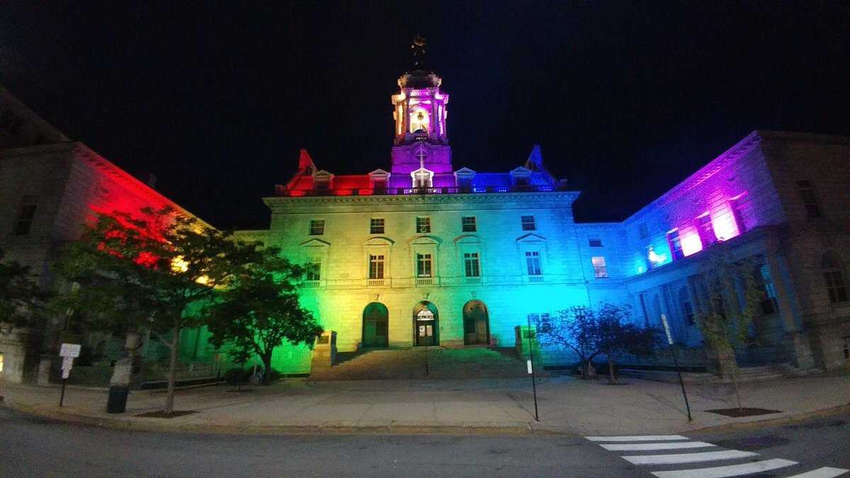 Portland shows off new LED lights with Pride display