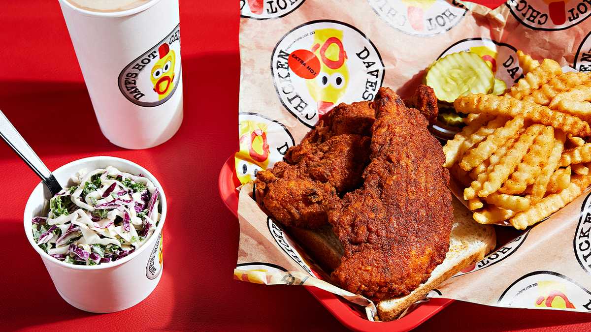 Dave's Hot Chicken Expands to Jeffersonville