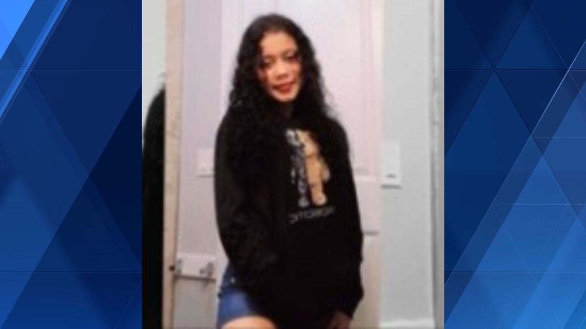 Cincinnati police searching for runaway Mount Airy teen