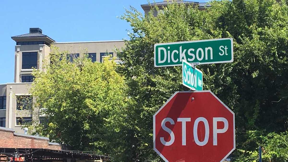 Fayetteville police anticipate busy night on Dickson Street