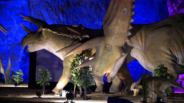 80 life-size dinosaurs coming to Louisville Mega Cavern - Vimarsana News