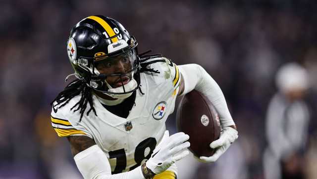 Steelers send WR Diontae Johnson to injured reserve with hamstring injury