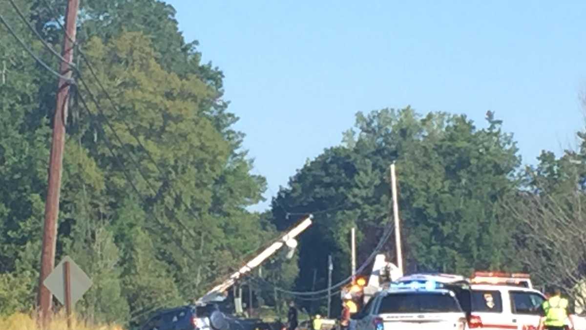 Crash closes Route 25 in Gorham