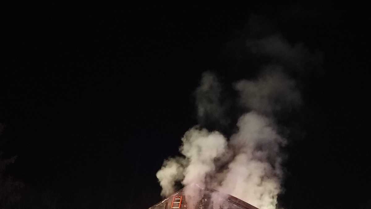 Firefighter taken to hospital after Adams County, Pa. garage fire ...