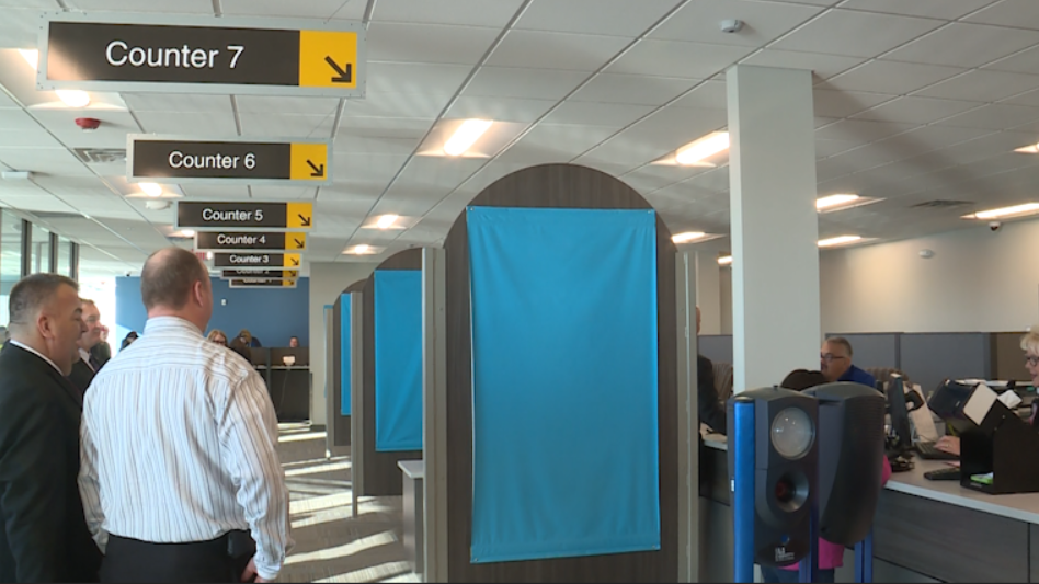 DMV service center in Sarpy boasts short wait times, Governor and DMV